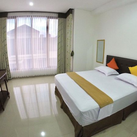 Padma Laguna Guesthouse Baturetno Екстериор снимка