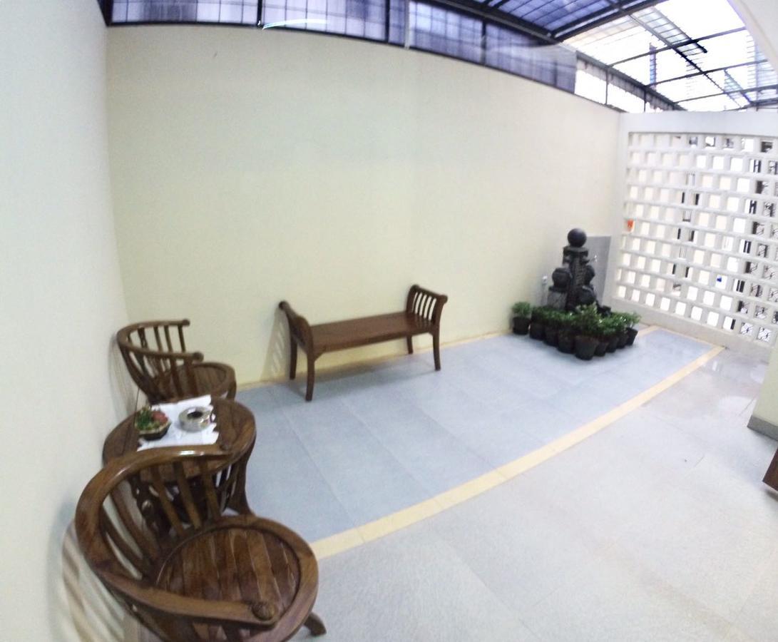 Padma Laguna Guesthouse Baturetno Екстериор снимка